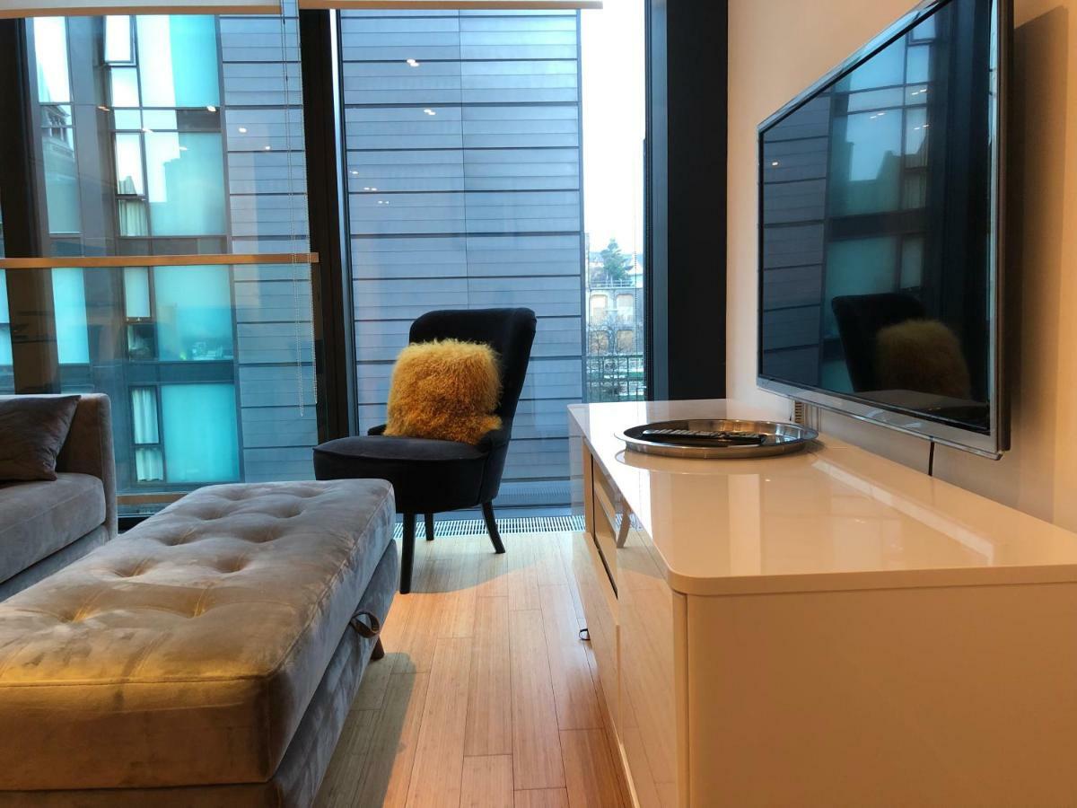 אדינבורו 2 Bed Apartment At Quartermile מראה חיצוני תמונה