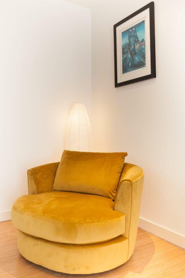 אדינבורו 2 Bed Apartment At Quartermile מראה חיצוני תמונה