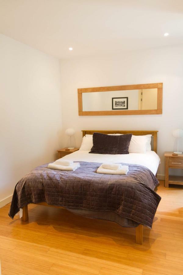 אדינבורו 2 Bed Apartment At Quartermile מראה חיצוני תמונה