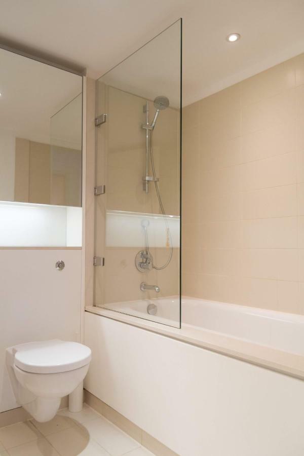 אדינבורו 2 Bed Apartment At Quartermile מראה חיצוני תמונה