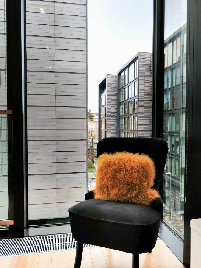 אדינבורו 2 Bed Apartment At Quartermile מראה חיצוני תמונה